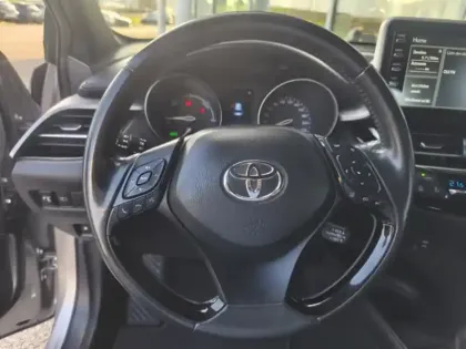 Photo 5 Toyota C-HR 1.8 Hybride 122 Dynamic