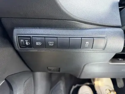 Photo 15 Toyota Corolla Hybride 1.8L 140h Dynamic Business