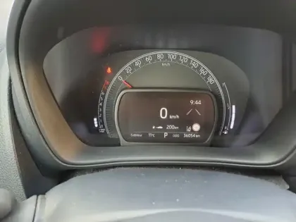 Photo 15 Toyota Aygo 1.0 S-CVT 72 Design