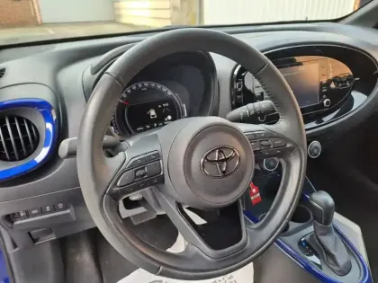 Photo 8 Toyota Aygo 1.0 S-CVT 72 Design