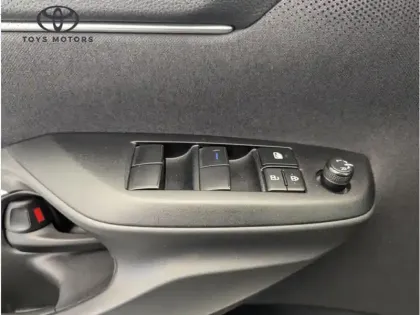 Photo 16 Toyota Yaris Hybride 116h Design