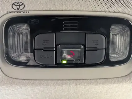 Photo 6 Toyota Yaris Hybride 116h Design