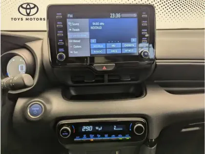 Photo 19 Toyota Yaris Hybride 116h Design