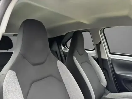 Photo 9 Toyota Aygo 1.0 VVT-i 72 Dynamic