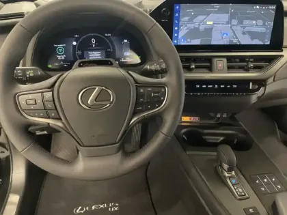 Photo 12 Lexus UX 300h 2WD Executive HYBRIDE MC EXECUTI