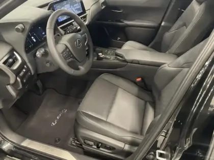 Photo 10 Lexus UX 300h 2WD Executive HYBRIDE MC EXECUTI