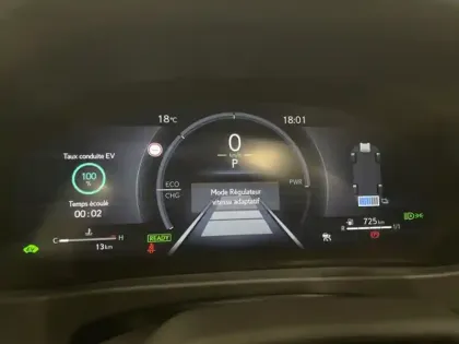 Photo 18 Lexus UX 300h 2WD Executive HYBRIDE MC EXECUTI