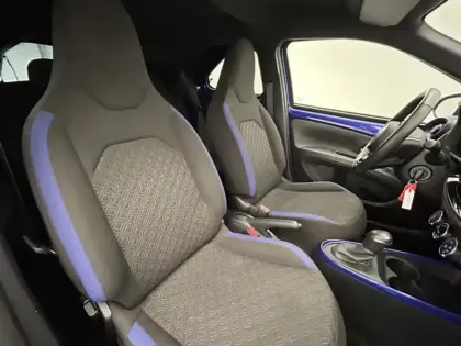 Photo 17 Toyota Aygo 1.0 S-CVT 72 Design