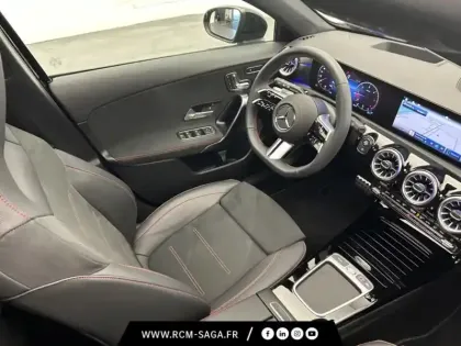 Photo 22 Mercedes Classe A 200 d AMG Line