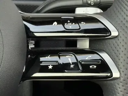 Photo 54 Mercedes Classe A Gén. IV (W177) Ph2 AMG Line 5