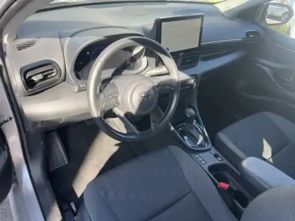 Photo 10 Toyota Yaris Hybride 116h Design