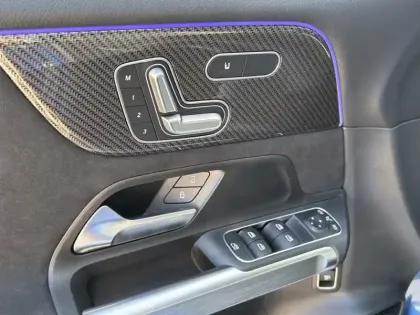 Photo 55 Mercedes GLB Gén. I (X247) Ph2 AMG Line 5