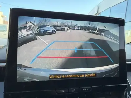 Photo 12 Toyota Corolla Hybride 1.8L 140h Dynamic Business