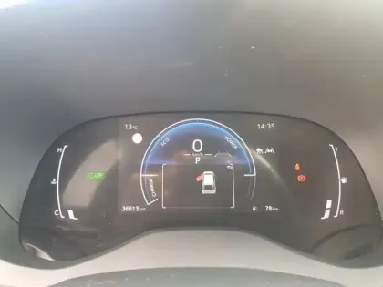 Photo 9 Toyota Yaris Hybride 1.5 HYBRID 116H DESIGN AUTO 2WD