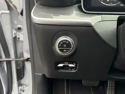 Photo 20 Mercedes Classe C Berline 300 e Hybrid EQ AMG Line