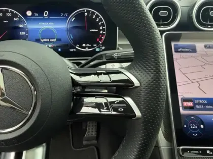 Photo 23 Mercedes Classe C Berline 300 e Hybrid EQ AMG Line