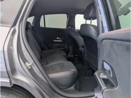 Photo 21 Mercedes GLA 200 d AMG Line