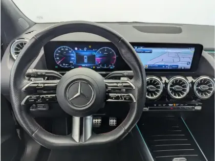 Photo 11 Mercedes GLA 200 d AMG Line