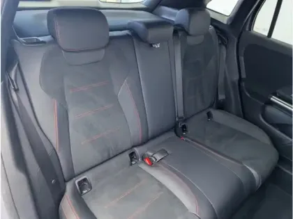 Photo 8 Mercedes GLA 200 d AMG Line