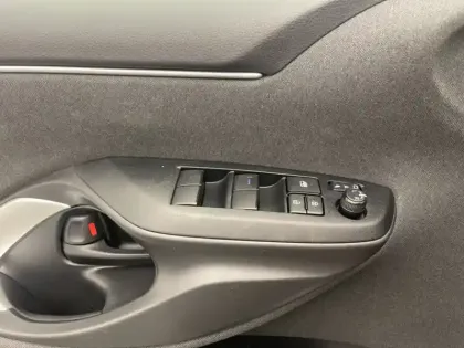 Photo 16 Toyota Yaris Hybride 116h Design PACK CONFORT