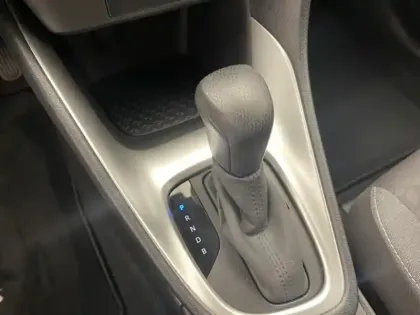 Photo 12 Toyota Yaris Hybride 116h Design PACK CONFORT