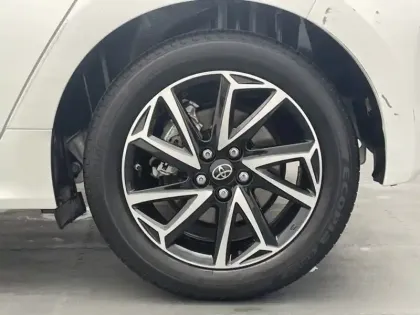 Photo 8 Toyota Yaris Hybride 116h Design PACK CONFORT