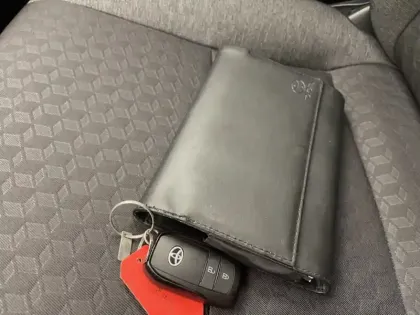 Photo 11 Toyota Yaris Hybride 116h Design PACK CONFORT