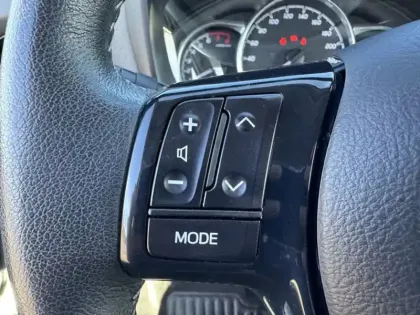 Photo 18 Toyota Yaris 70 VVT-i France