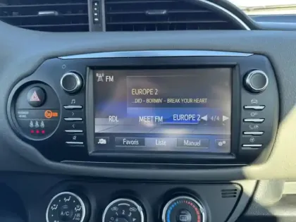 Photo 22 Toyota Yaris 70 VVT-i France