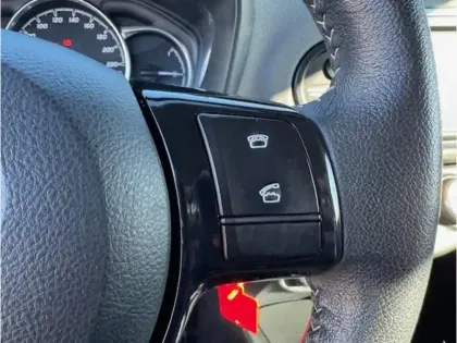 Photo 19 Toyota Yaris 70 VVT-i France