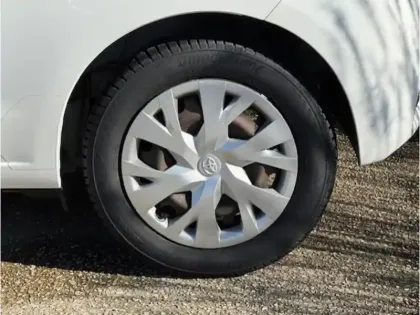 Photo 25 Toyota Yaris 70 VVT-i France