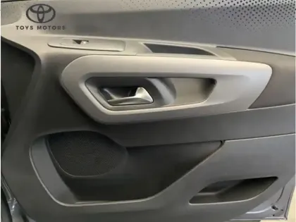 Photo 9 Toyota Proace 1.5 LONG 130 D-4D DYNAMIC BVA 7 PLACES