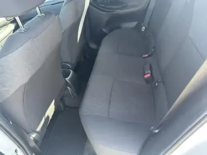 Photo 16 Toyota Yaris 70 VVT-i Design