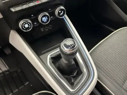 Photo 15 Renault Clio V Techno 1.0 90 ch