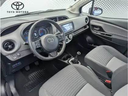 Photo 7 Toyota Yaris 70 VVT-i France