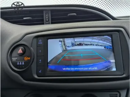 Photo 23 Toyota Yaris 70 VVT-i France