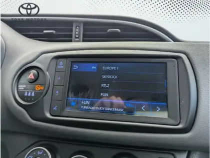 Photo 20 Toyota Yaris 70 VVT-i France