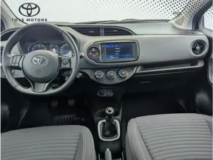 Photo 12 Toyota Yaris 70 VVT-i France