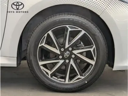 Photo 5 Toyota Yaris 120 VVT-i Design