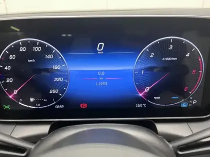 Photo 19 Mercedes Classe GLC Gén. II (C254) Ph1 AMG Line 5