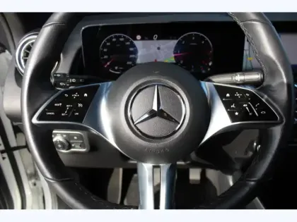 Photo 14 Mercedes GLB 200 d Progressive Line