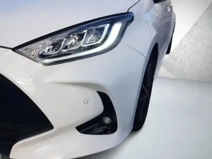 Photo 17 Toyota Yaris Hybride 116h Design