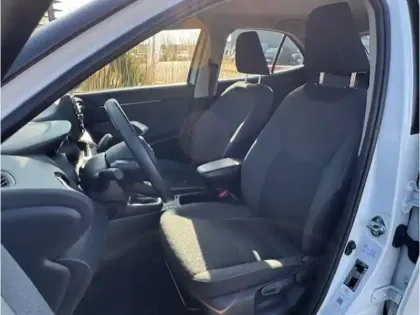 Photo 15 Toyota Yaris Hybride 1.5 HYBRID 116H DYNAMIC AUTO