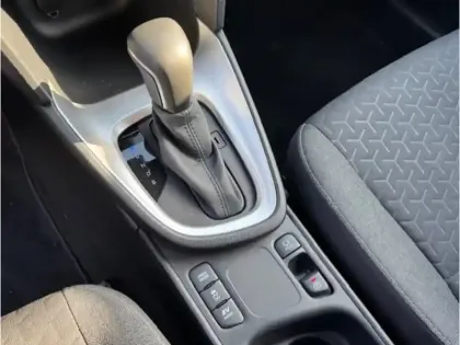 Photo 16 Toyota Yaris Hybride 1.5 HYBRID 116H DYNAMIC AUTO