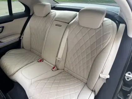 Photo 8 Mercedes CLA 400 d 4MATIC Berline AMG Line