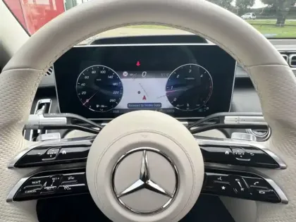 Photo 18 Mercedes CLA 400 d 4MATIC Berline AMG Line