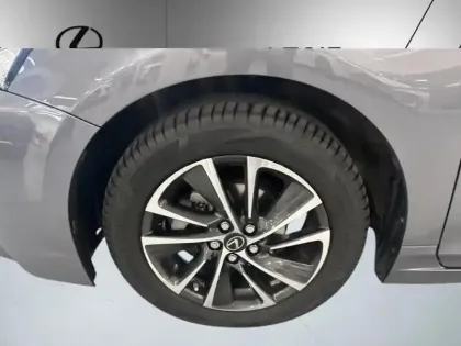 Photo 8 Lexus CT Gén. I Ph3 Luxe 5