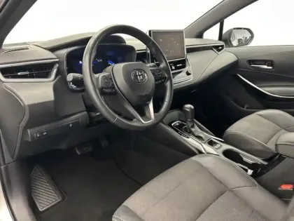 Photo 11 Toyota Corolla Hybride 122h Design