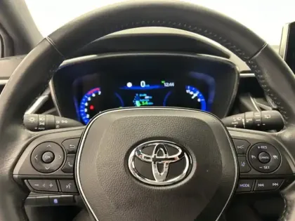 Photo 15 Toyota Corolla Hybride 122h Design