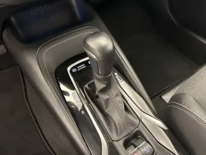 Photo 17 Toyota Corolla Hybride 122h Design